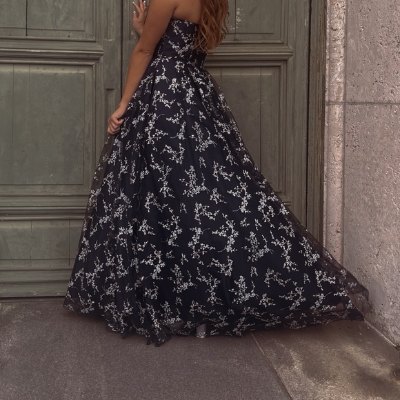 strapless glitter mesh ball gown with corset - Picture 4 of 6